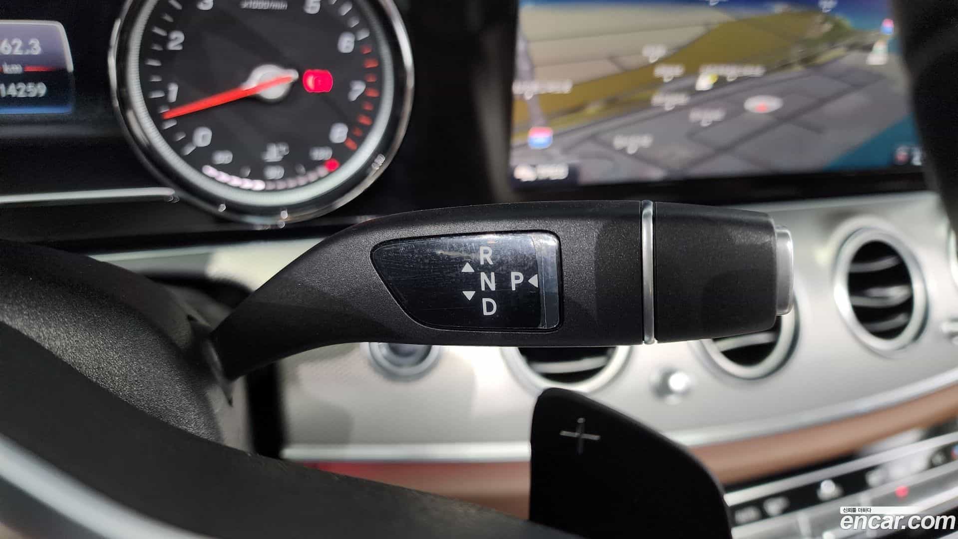 E-Class Mercedes-Benz 2018.9-INNER-009