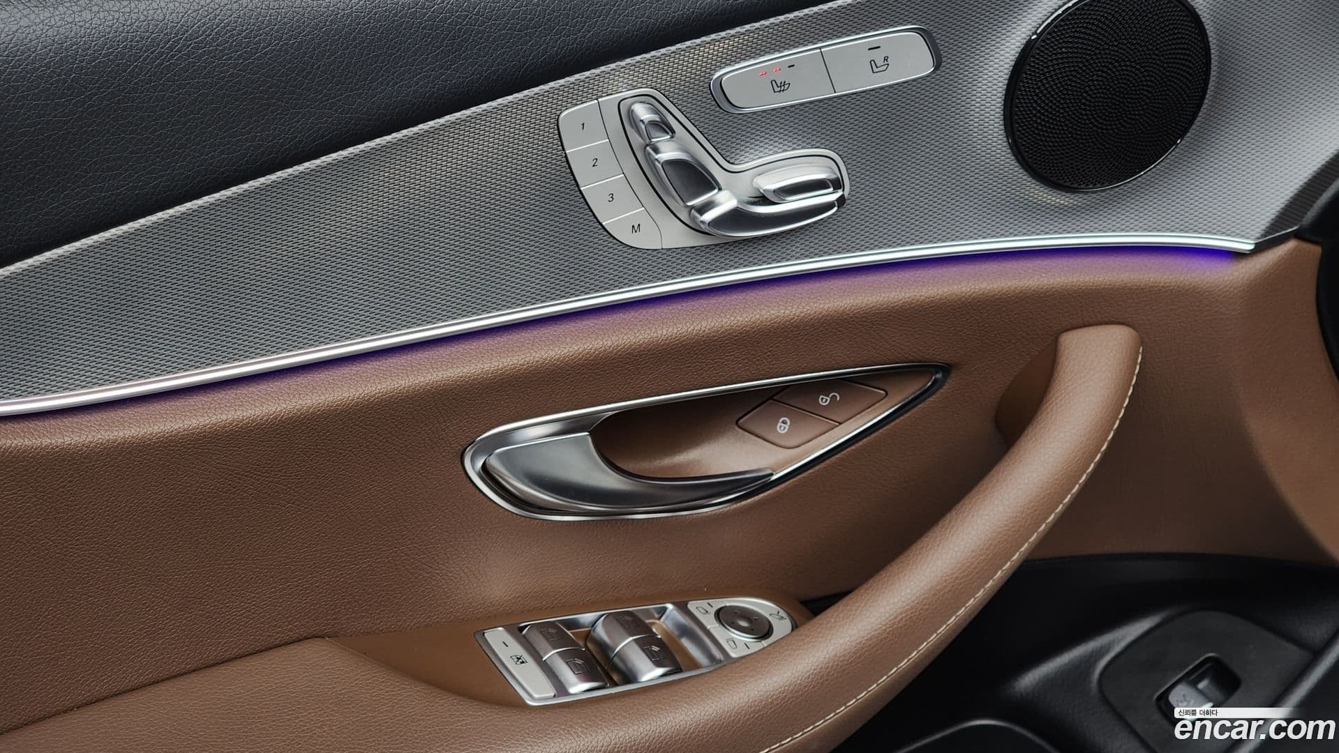 Main__Slider__Photo:E-Class Mercedes-Benz 2018.9-12