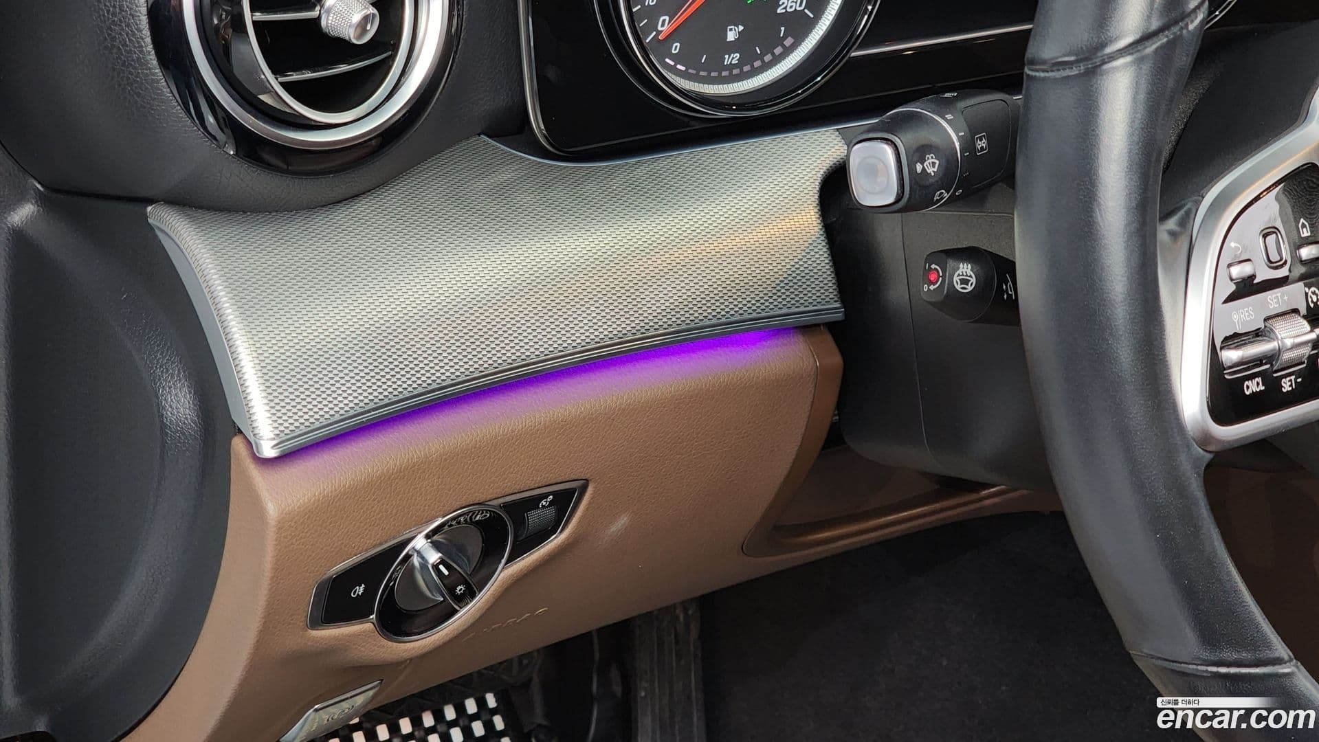 Main__Slider__Photo:E-Class Mercedes-Benz 2018.9-13