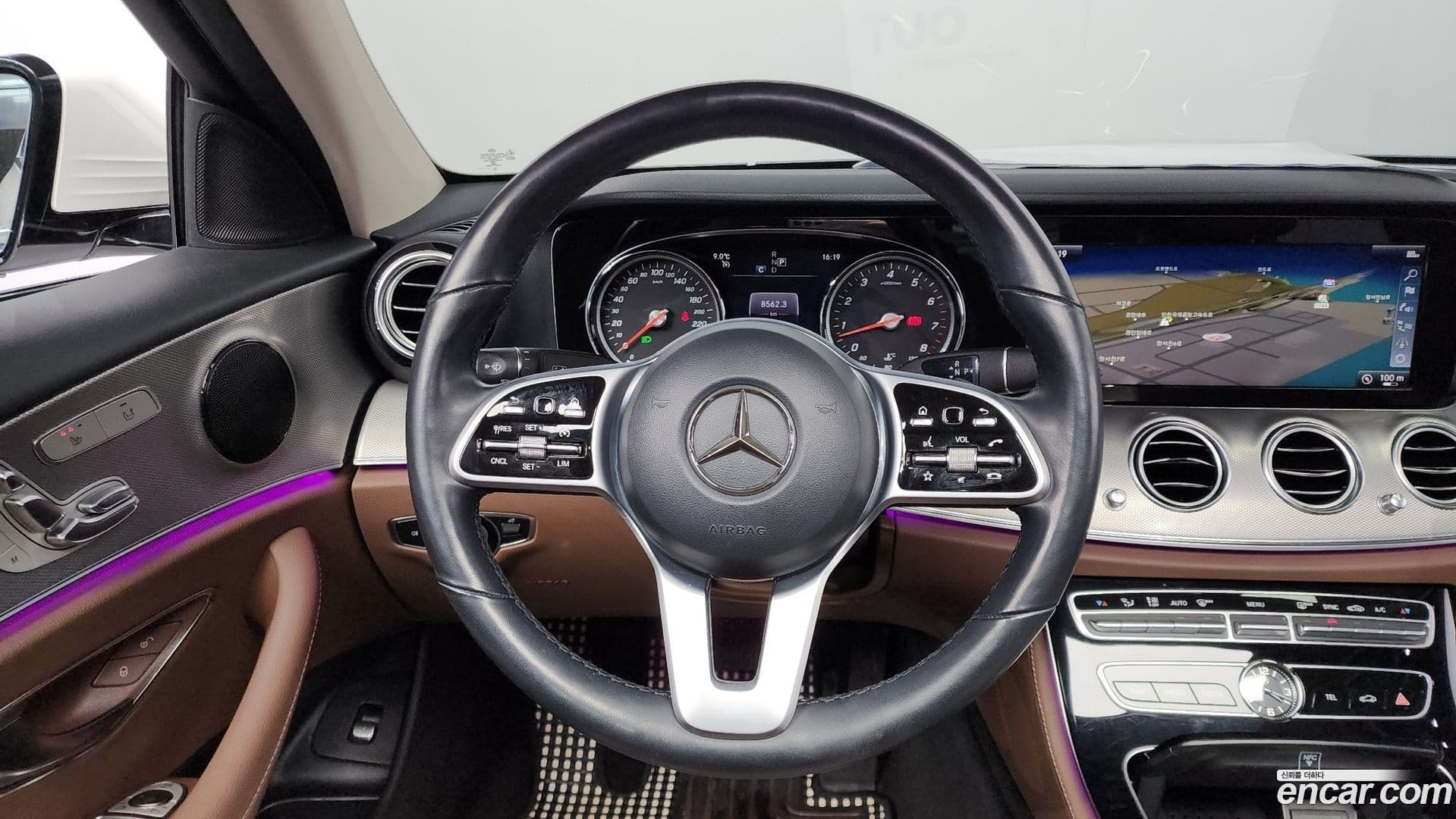 Main__Slider__Photo:E-Class Mercedes-Benz 2018.9-14