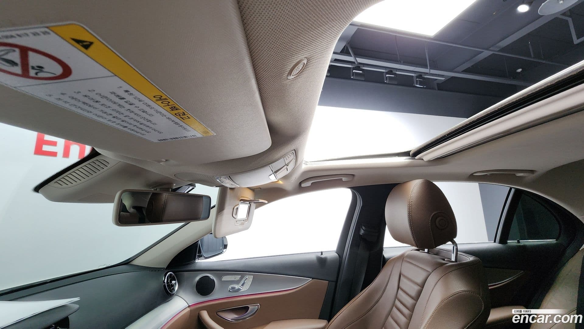 Main__Slider__Photo:E-Class Mercedes-Benz 2018.9-18