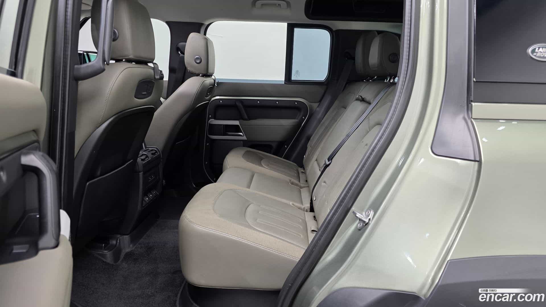 Defender Land Rover 2020.11-OPTION-016