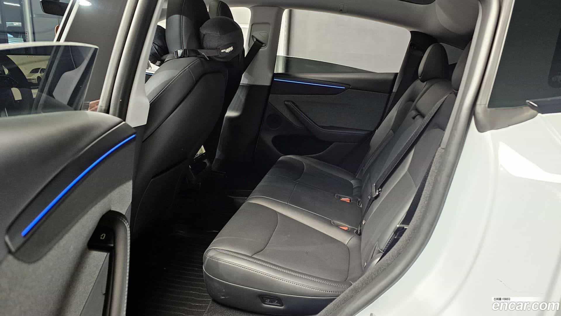 Model Y Tesla 2025.4-OPTION-017