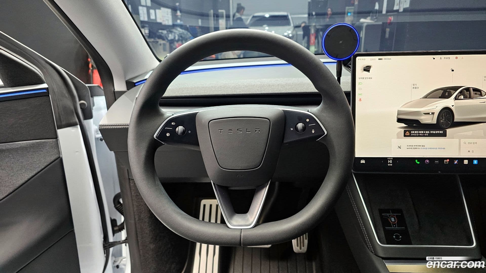 Main__Slider__Photo:Model Y Tesla 2025.4-13