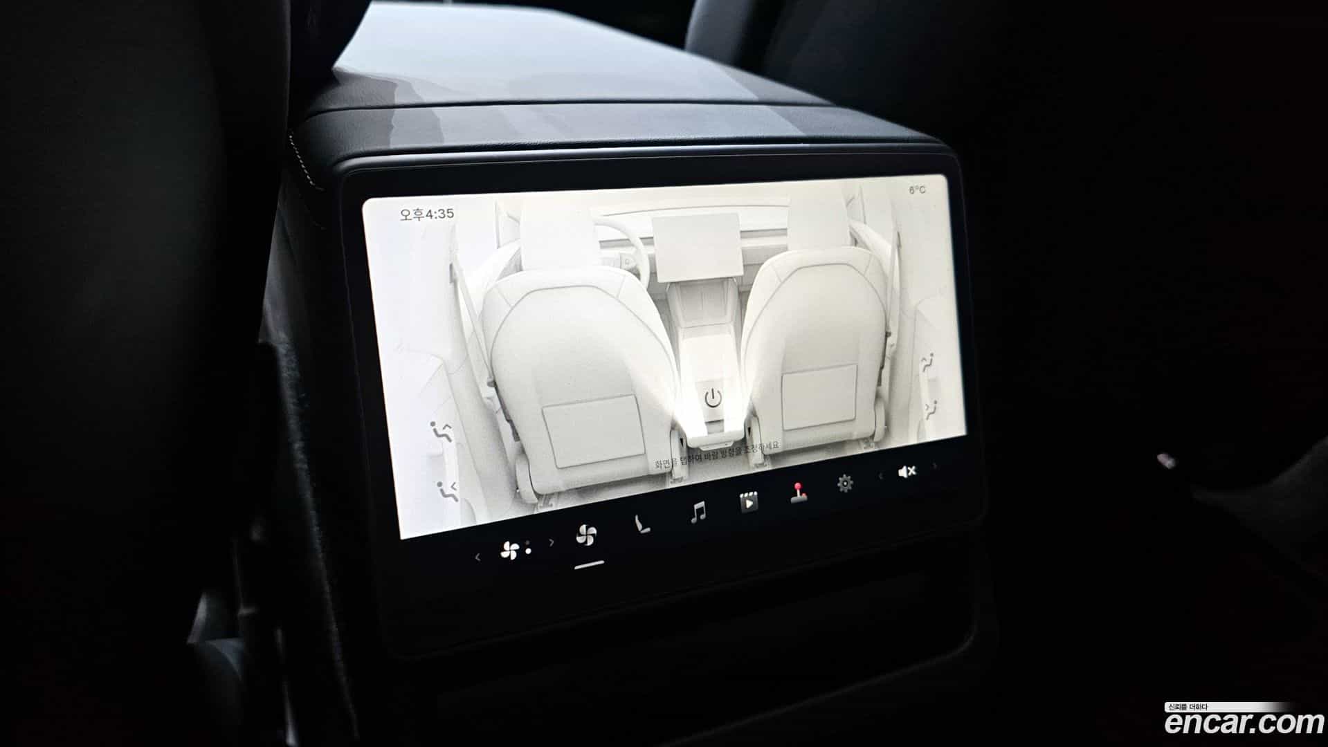 Model Y Tesla 2025.4-OPTION-022