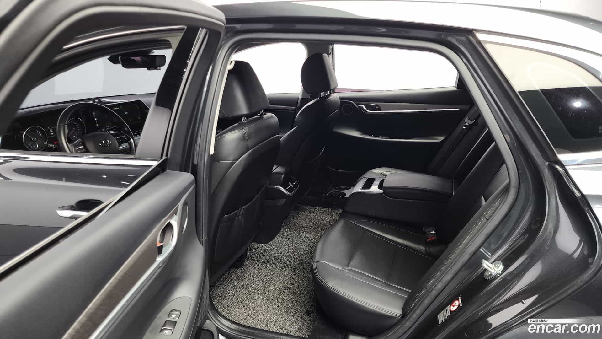 Grandeur Hyundai 2021.1-OPTION-016