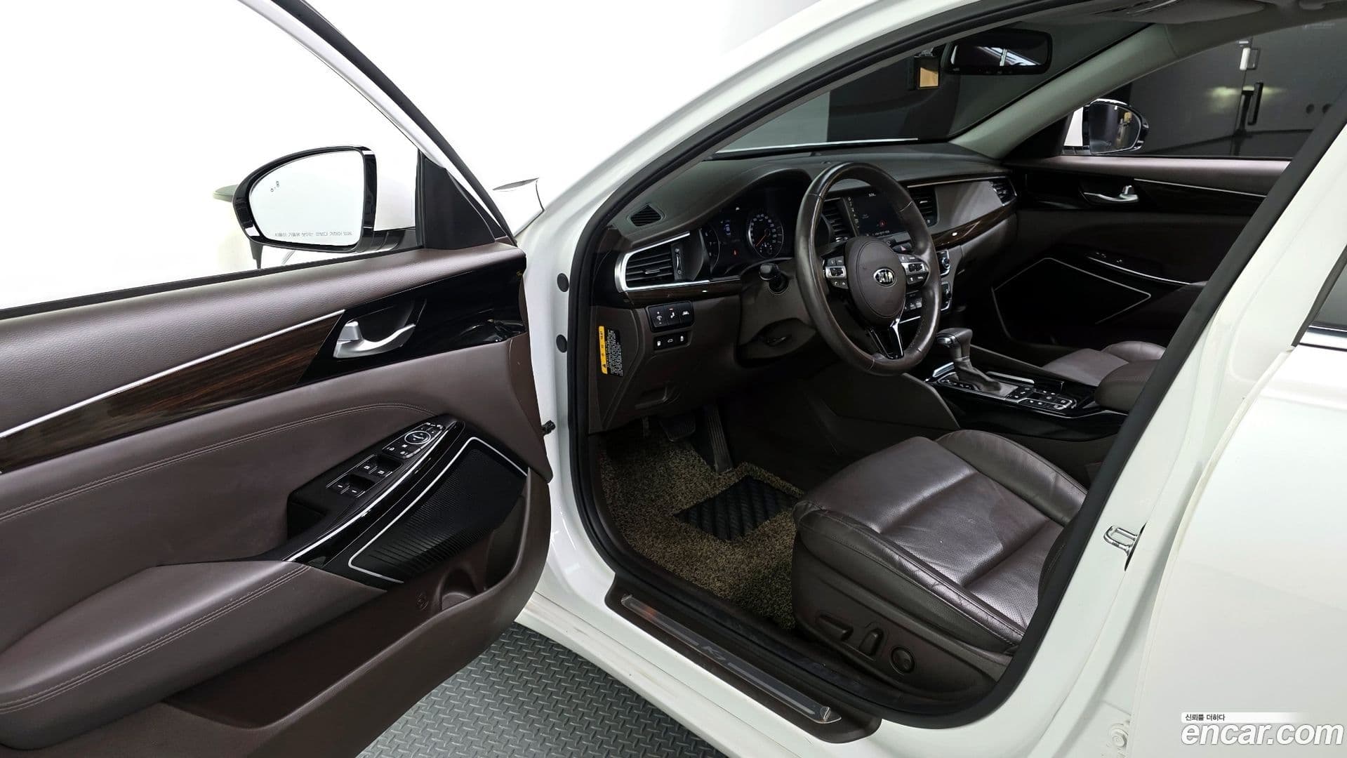 Main__Slider__Photo:K7 Kia 2019.0-9