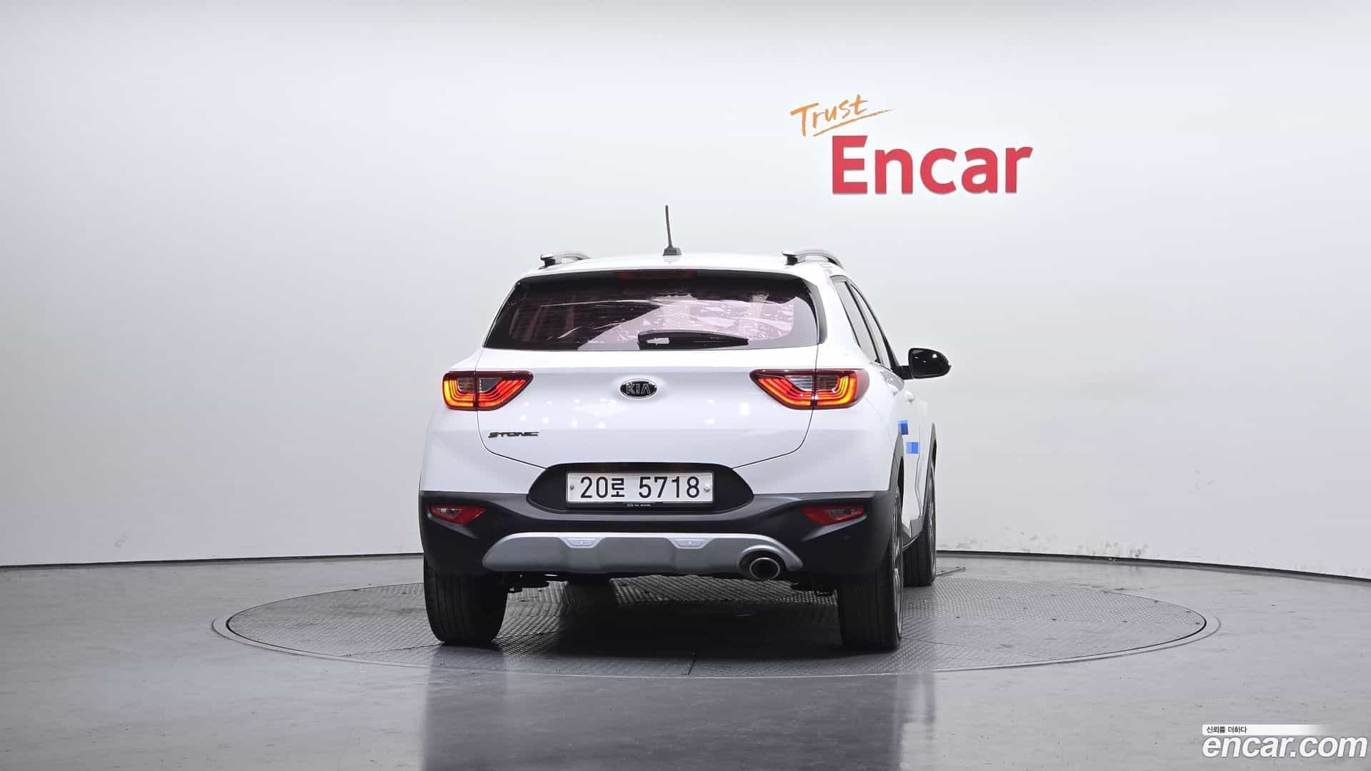 Stonic Kia 2017.8-OUTER-004