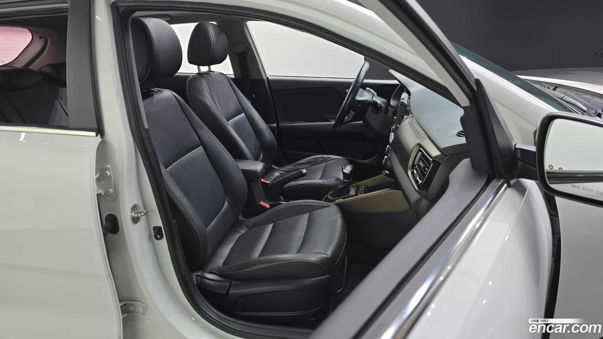 Stonic Kia 2017.8-OPTION-016