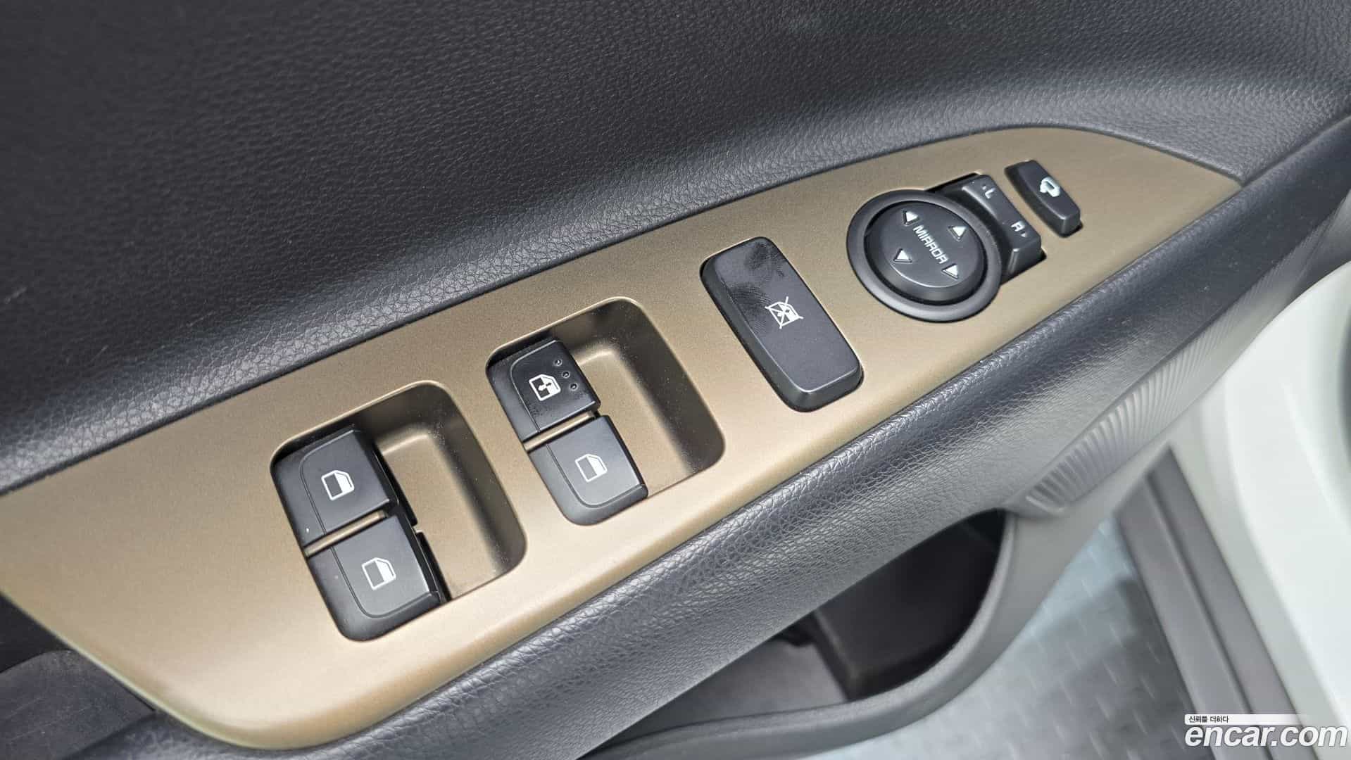 Stonic Kia 2017.8-OPTION-018