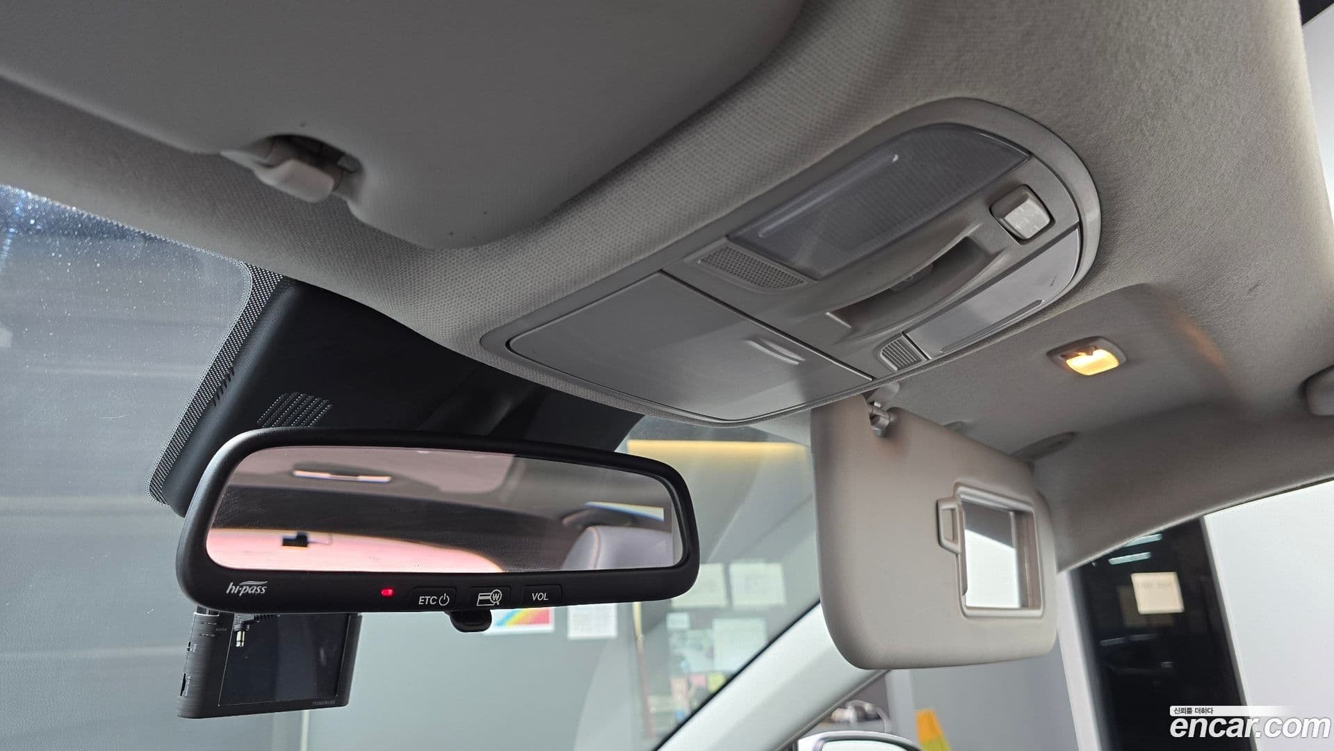 Main__Slider__Photo:Stonic Kia 2017.8-18