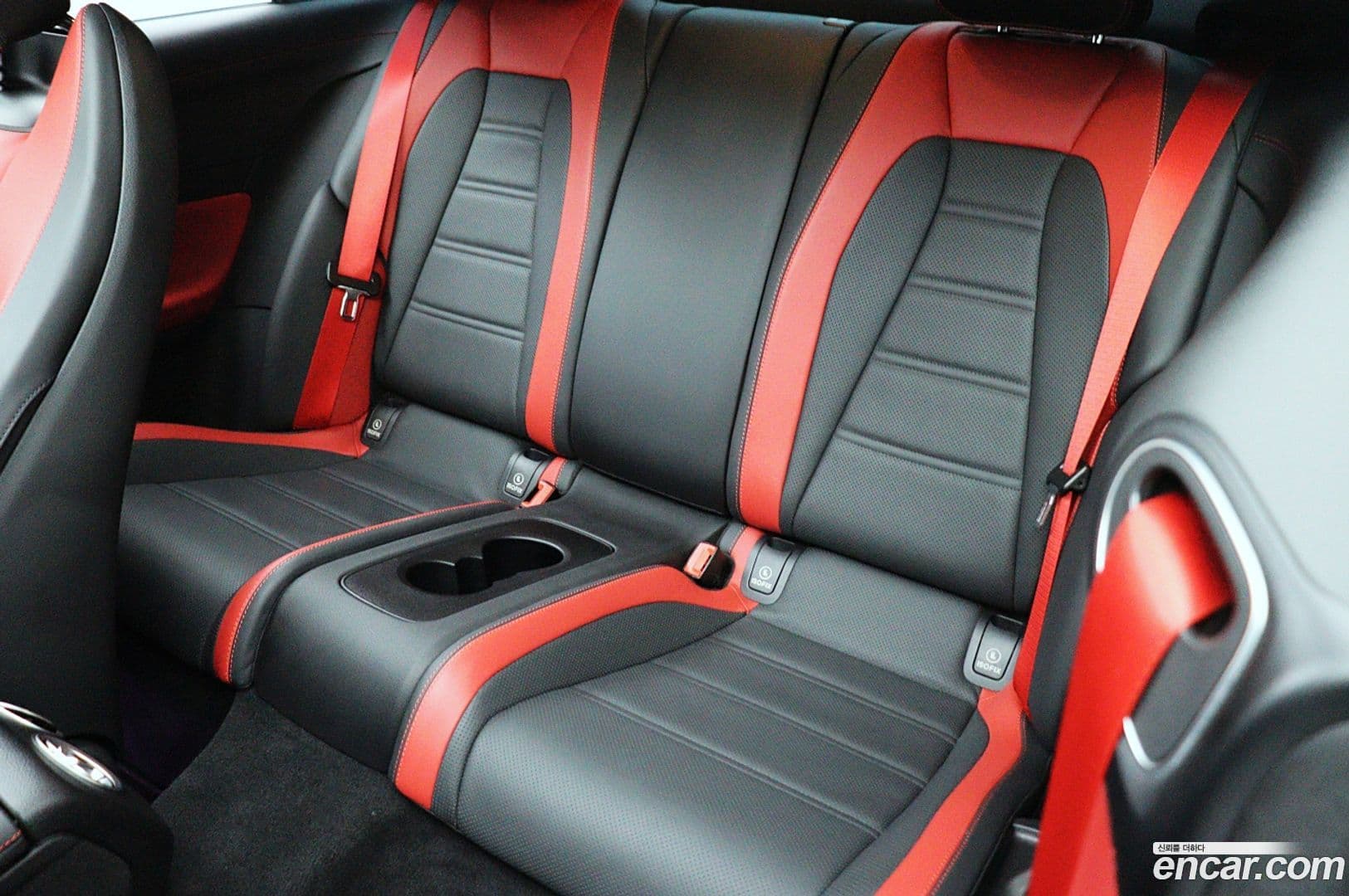 Main__Slider__Photo:E-Class Mercedes-Benz 2021.8-15