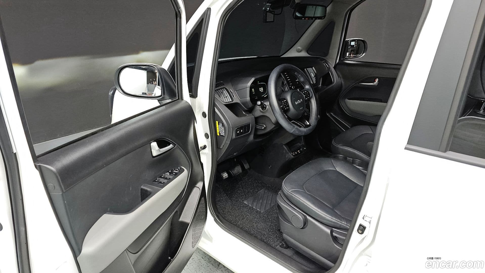 Main__Slider__Photo:RAY Kia 2023.5-9