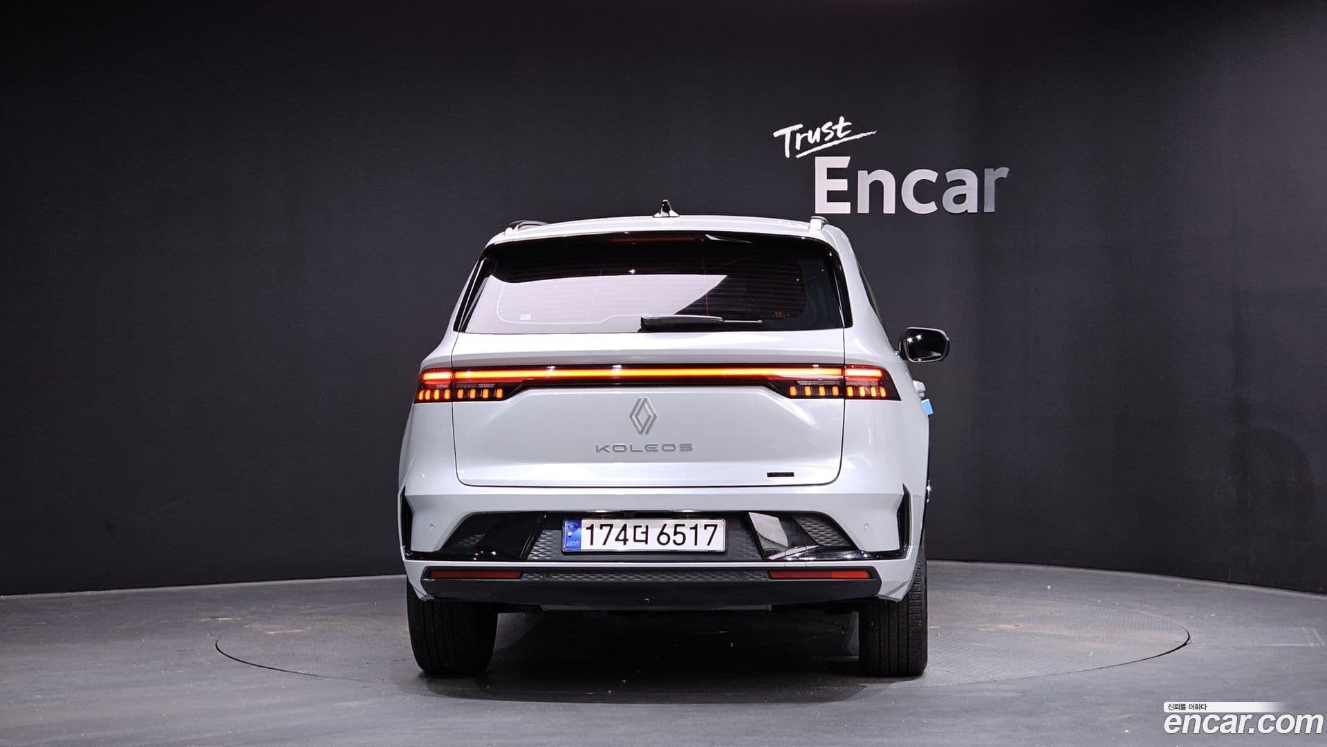 Main__Slider__Photo:Grand Koleos Renault Korea 2025.2-3