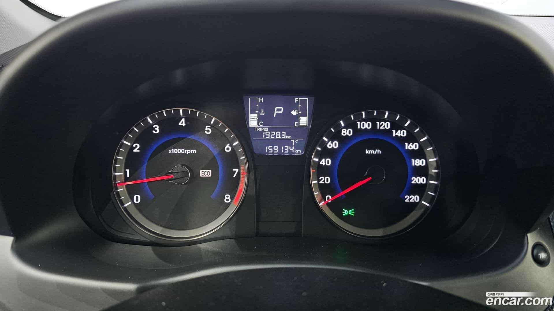 Accent Hyundai 2016.0-INNER-008