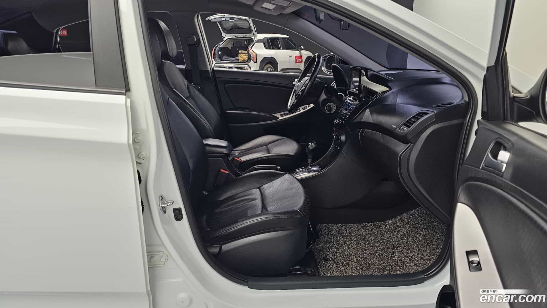 Accent Hyundai 2016.0-OPTION-015