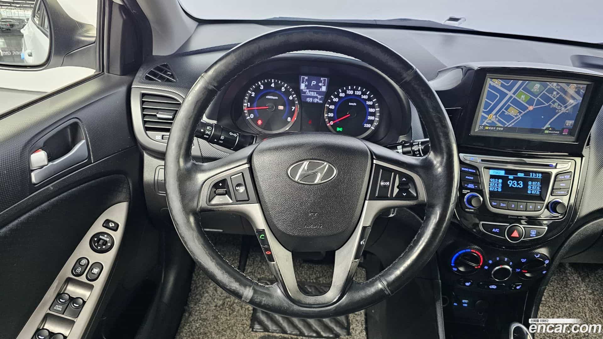 Accent Hyundai 2016.0-OPTION-017