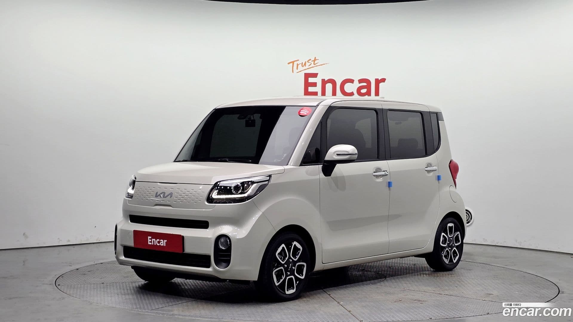 Main__Slider__Photo:RAY Kia 2021.10-0