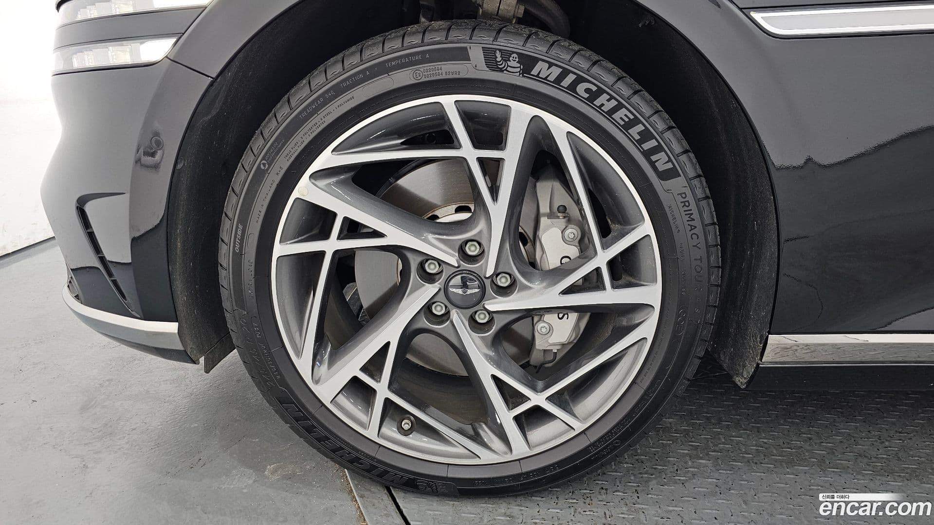 Main__Slider__Photo:G90 Genesis 2022.7-4