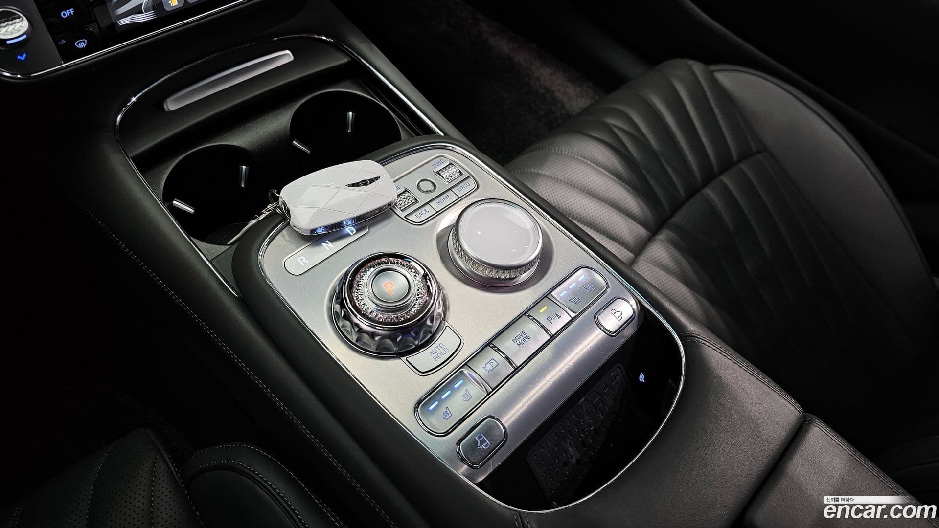 Main__Slider__Photo:G90 Genesis 2022.7-8