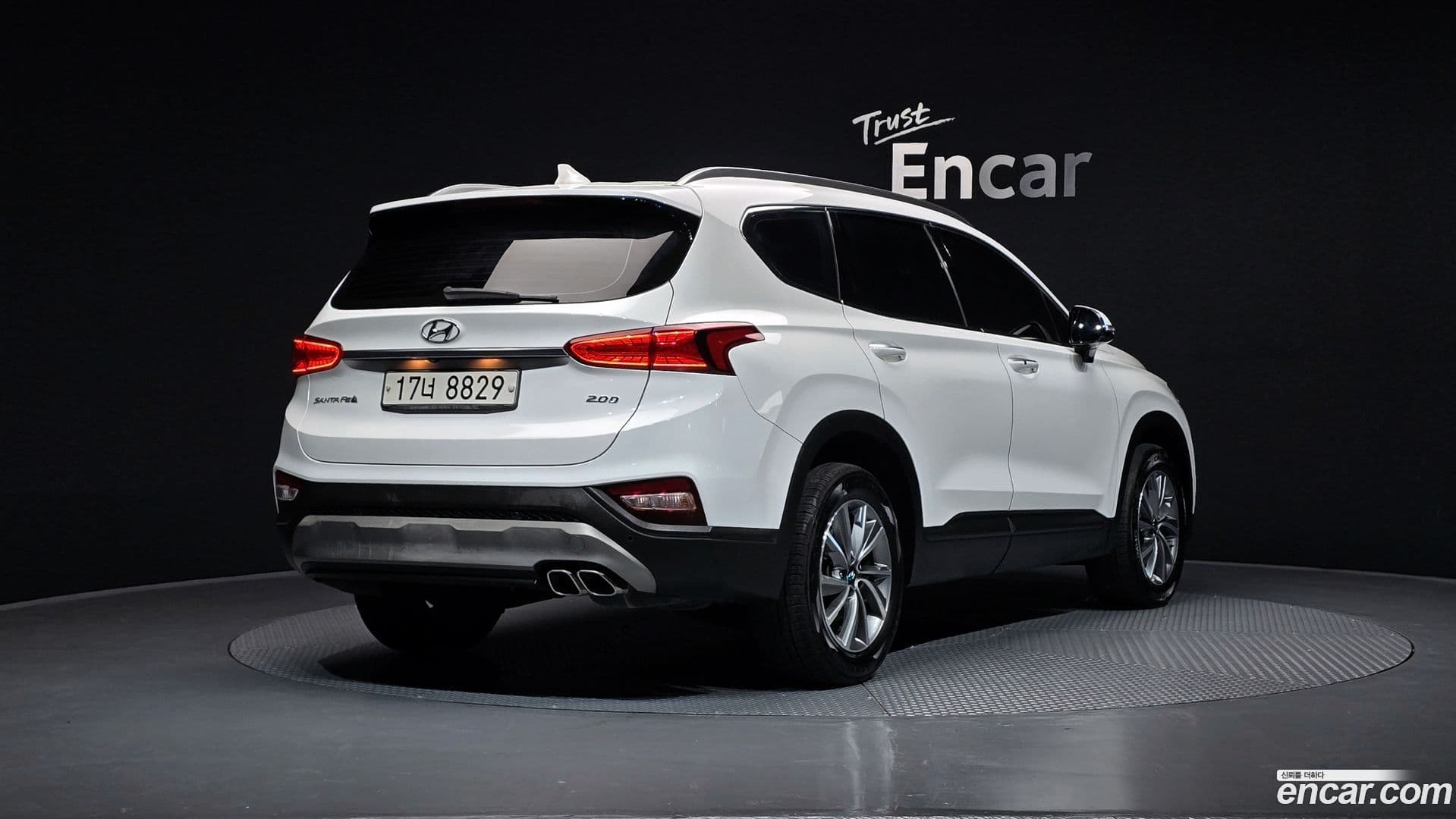 Main__Slider__Photo:Santafe Hyundai 2018.10-1