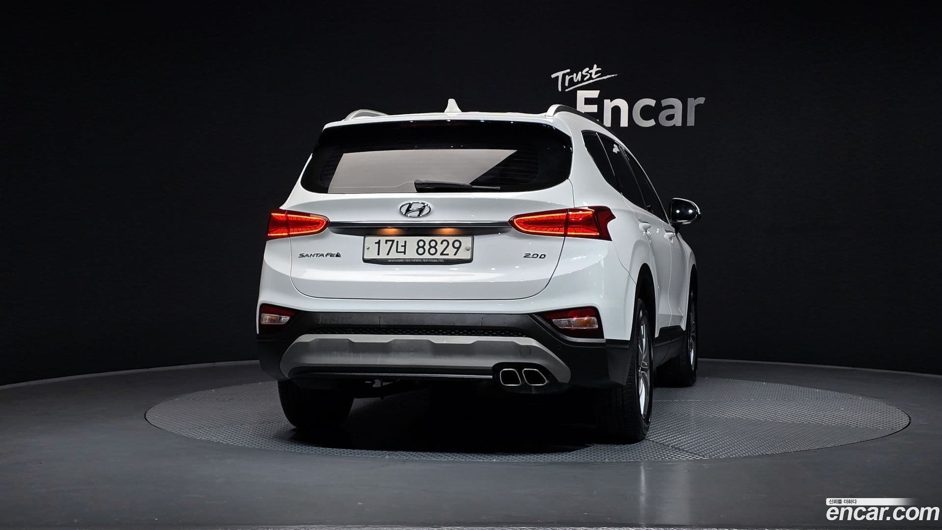 Main__Slider__Photo:Santafe Hyundai 2018.10-3