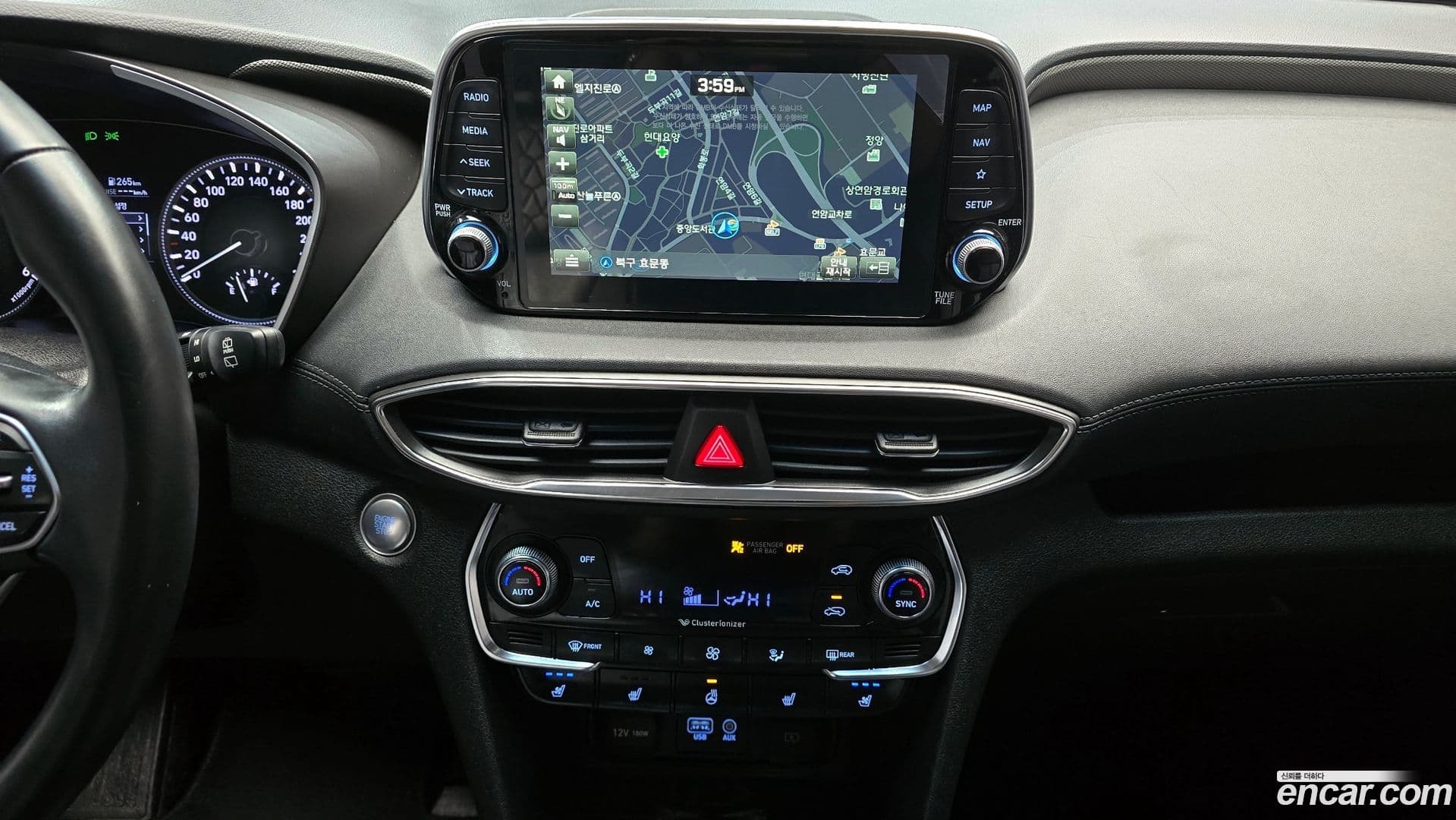 Main__Slider__Photo:Santafe Hyundai 2018.10-14