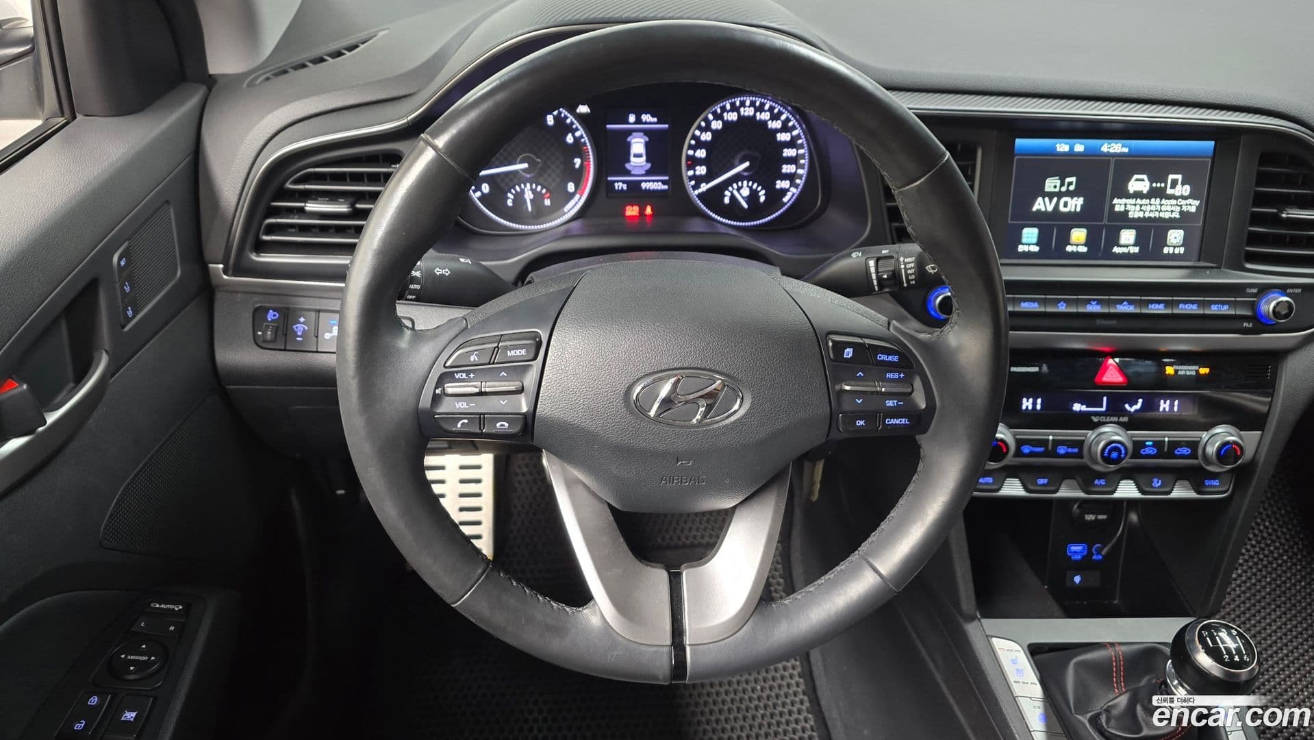 Main__Slider__Photo:AVANTE Hyundai 2019.10-12