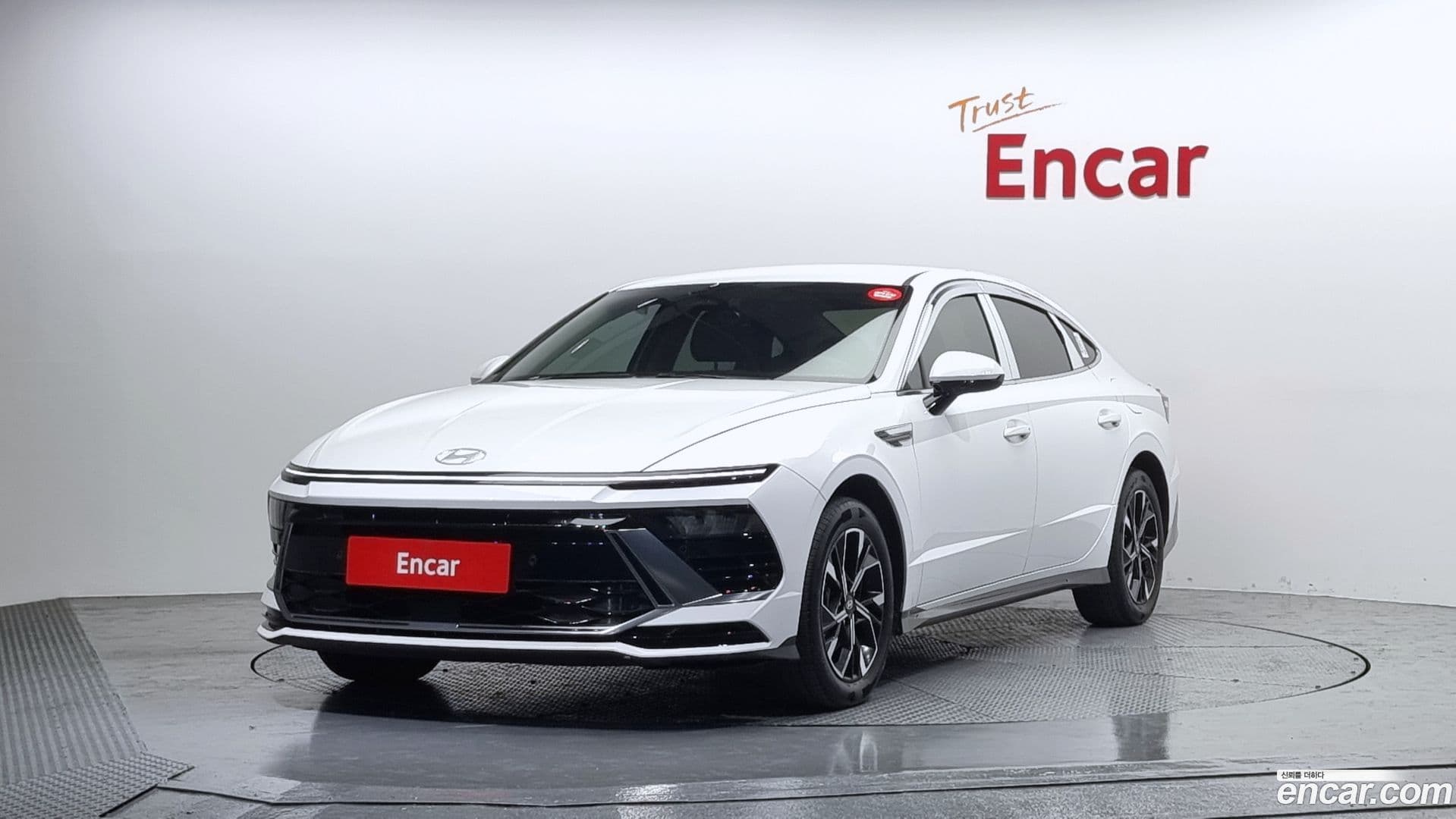 Main__Slider__Photo:Sonata Hyundai 2024.10-0