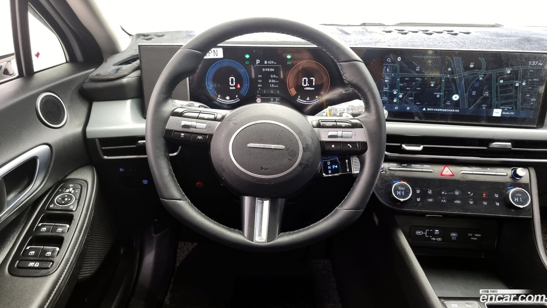 Main__Slider__Photo:Sonata Hyundai 2024.10-12