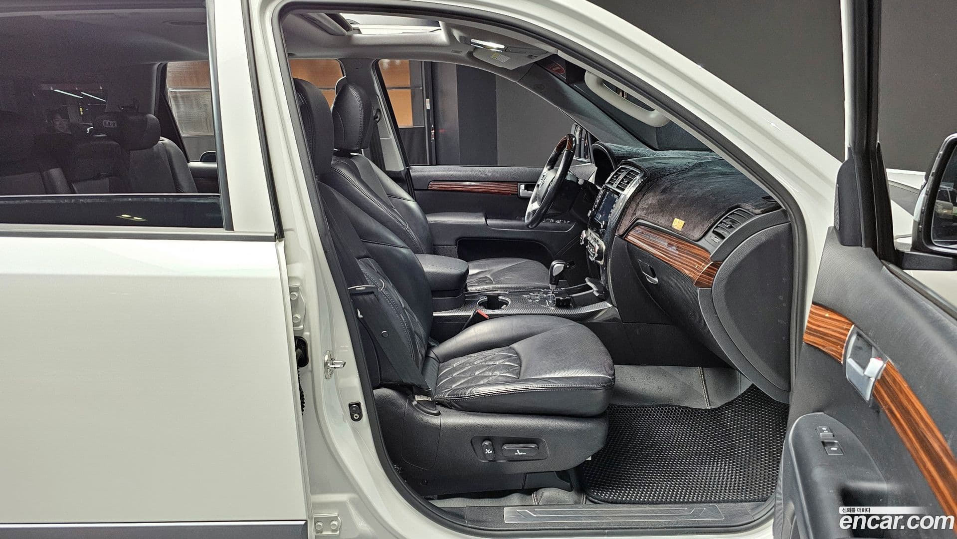 Main__Slider__Photo:Mohave Kia 2017.1-9