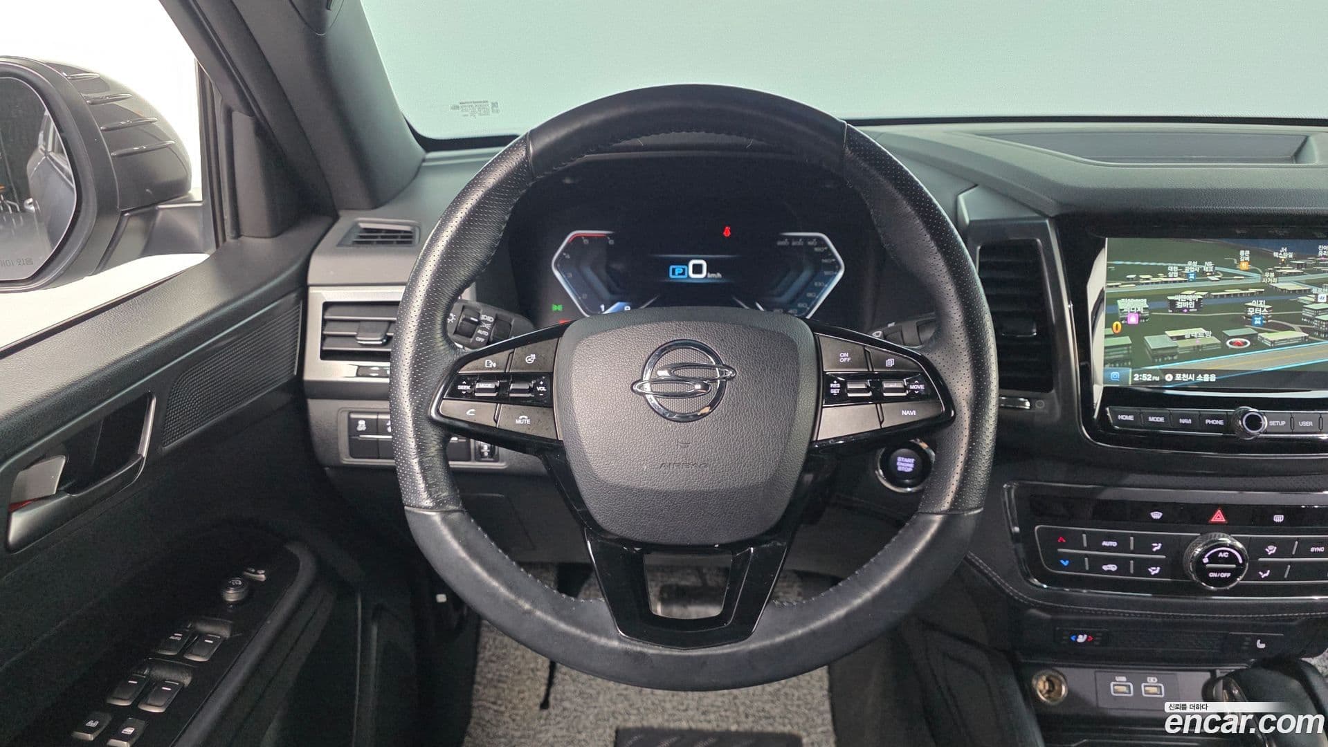 Main__Slider__Photo:Rexton KG_Mobility_Ssangyong 2023.1-12