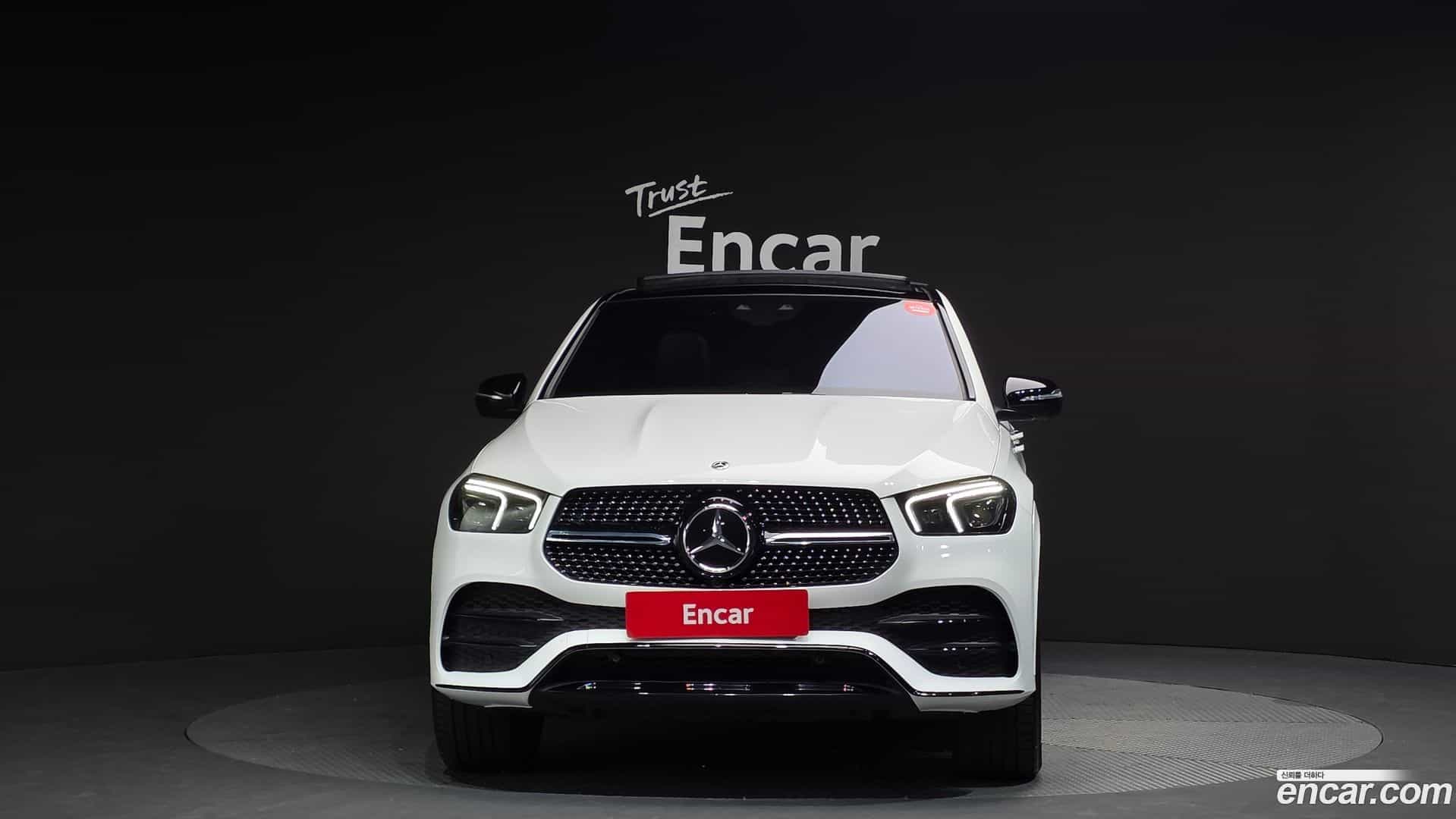 GLE-Class Mercedes-Benz 2022.10-OUTER-003