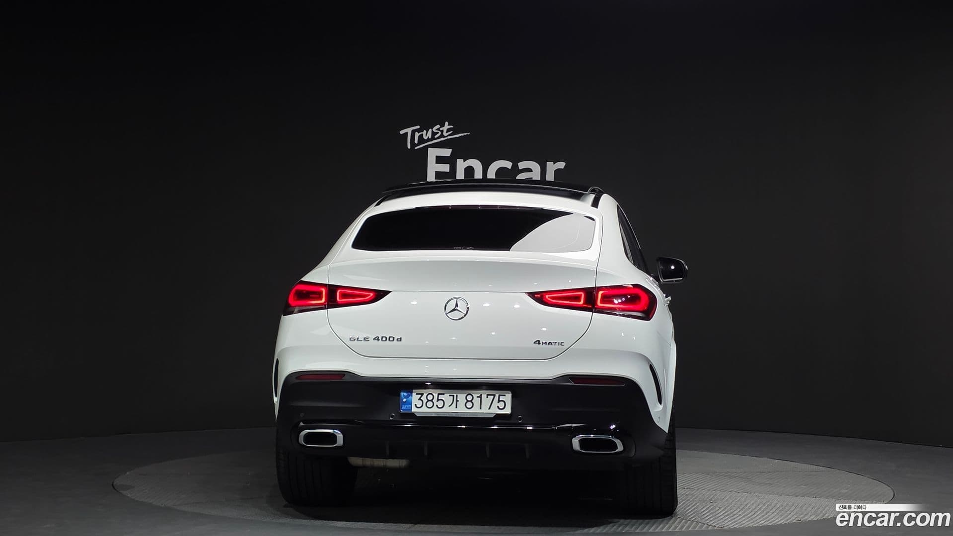 Main__Slider__Photo:GLE-Class Mercedes-Benz 2022.10-3