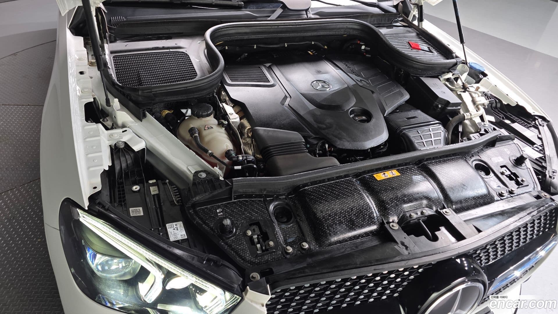 Main__Slider__Photo:GLE-Class Mercedes-Benz 2022.10-5