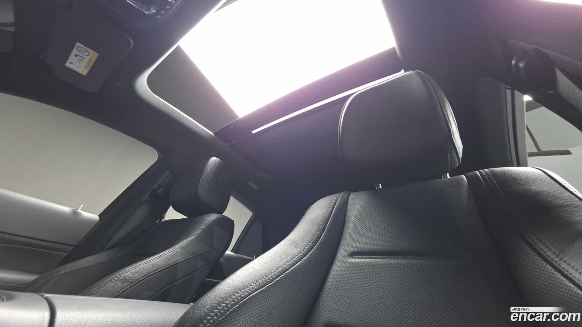 GLE-Class Mercedes-Benz 2022.10-OPTION-016