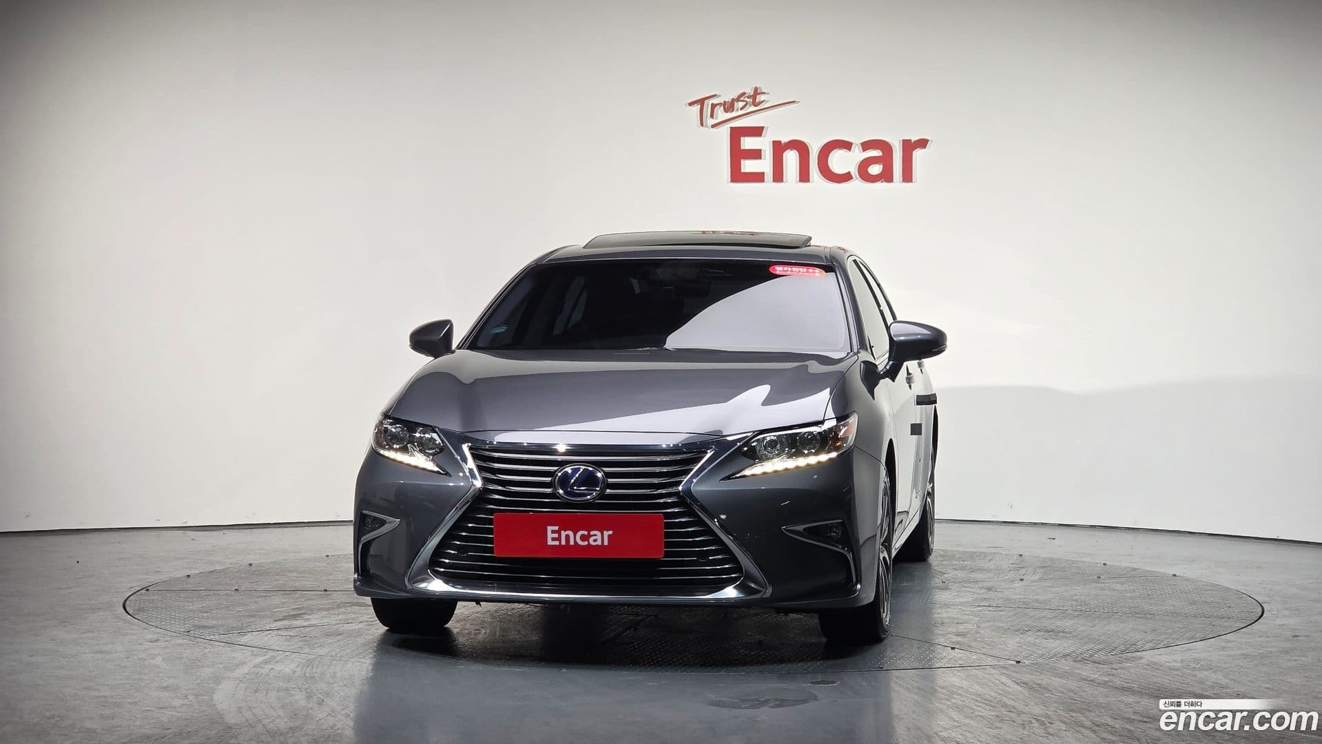 Main__Slider__Photo:ES Lexus 2017.9-2