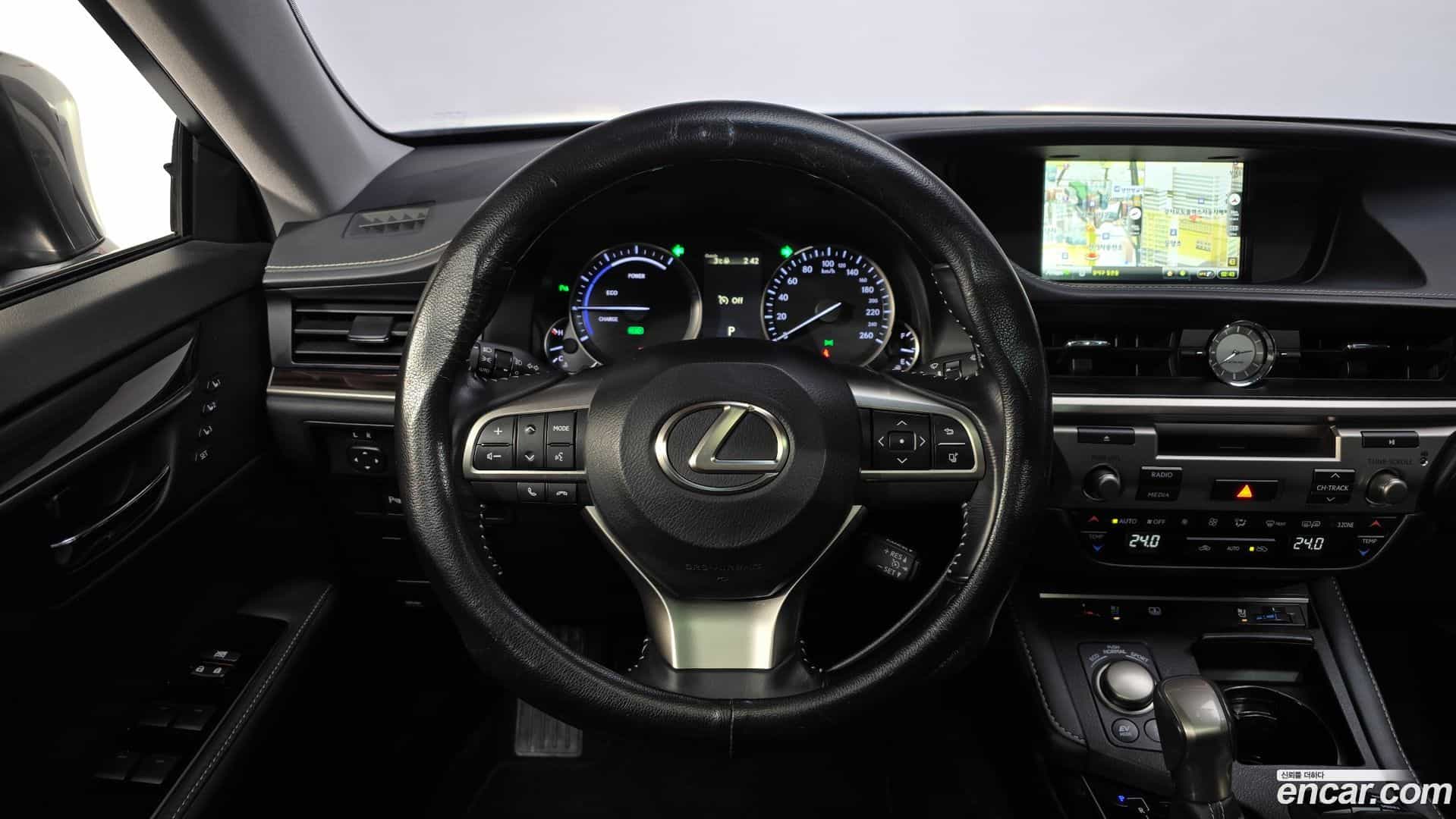 ES Lexus 2017.9-OPTION-017