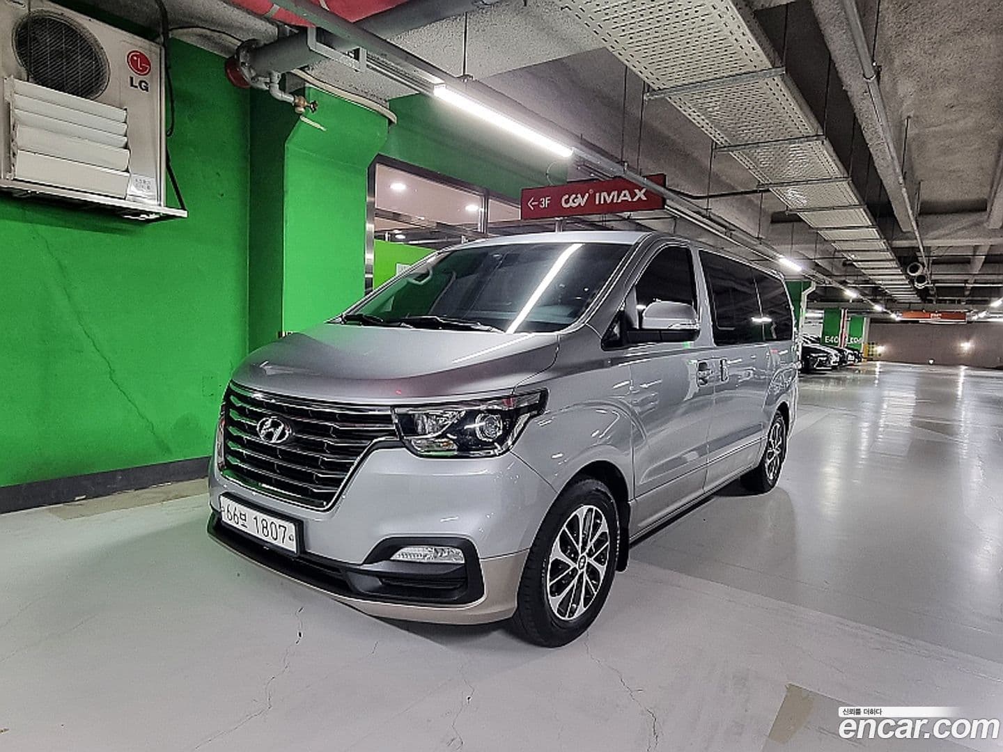 Main__Slider__Photo:Starex Hyundai 2018.6-0