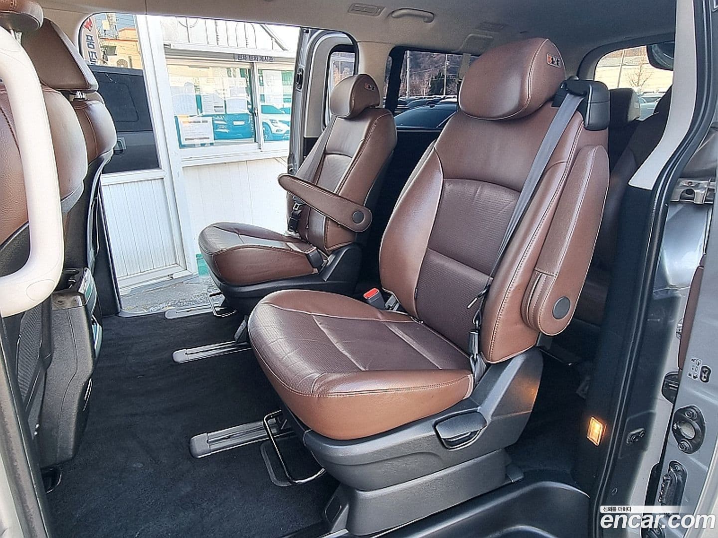 Main__Slider__Photo:Starex Hyundai 2018.6-8