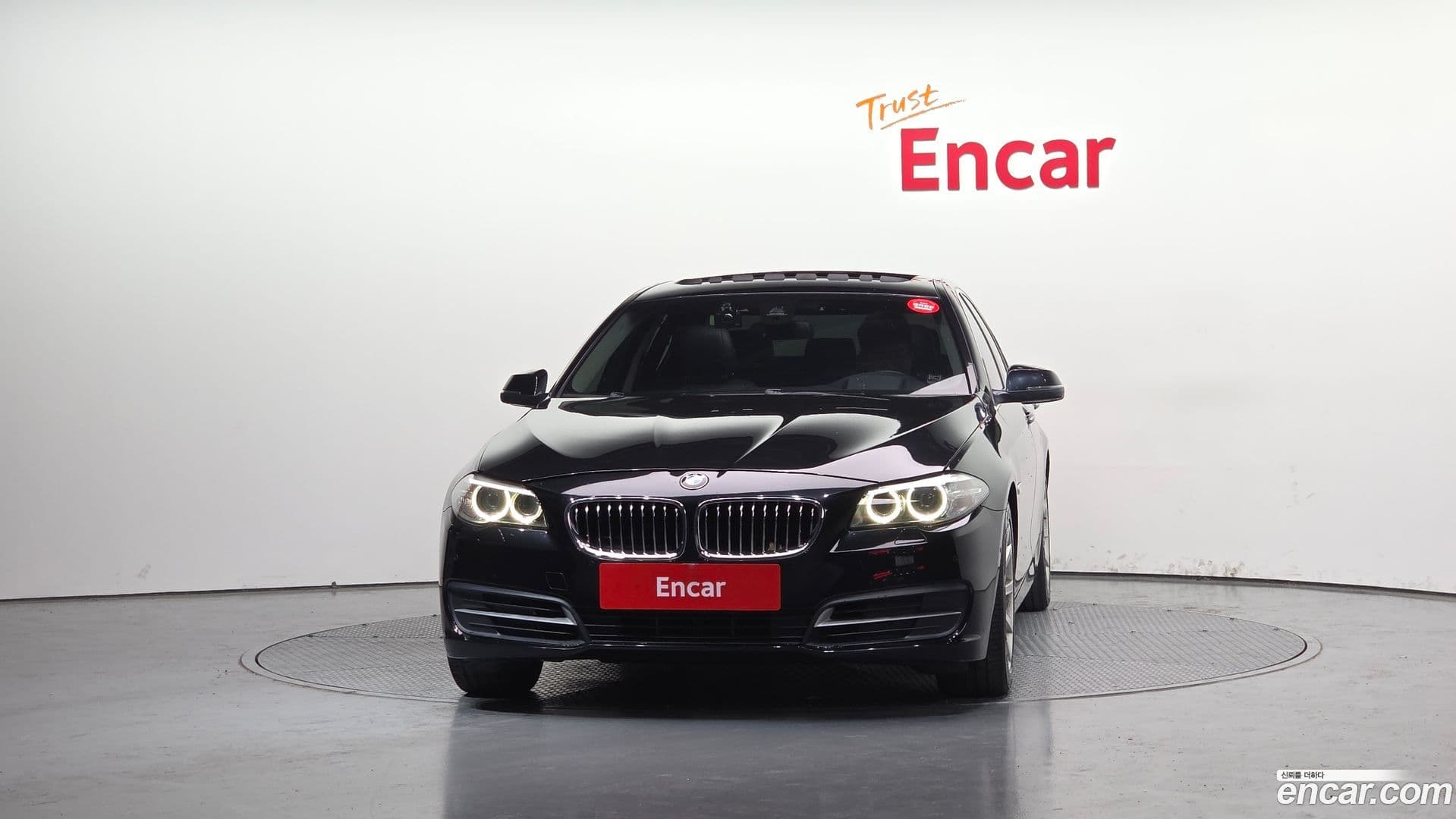 Main__Slider__Photo:5-Series BMW 2013.11-2