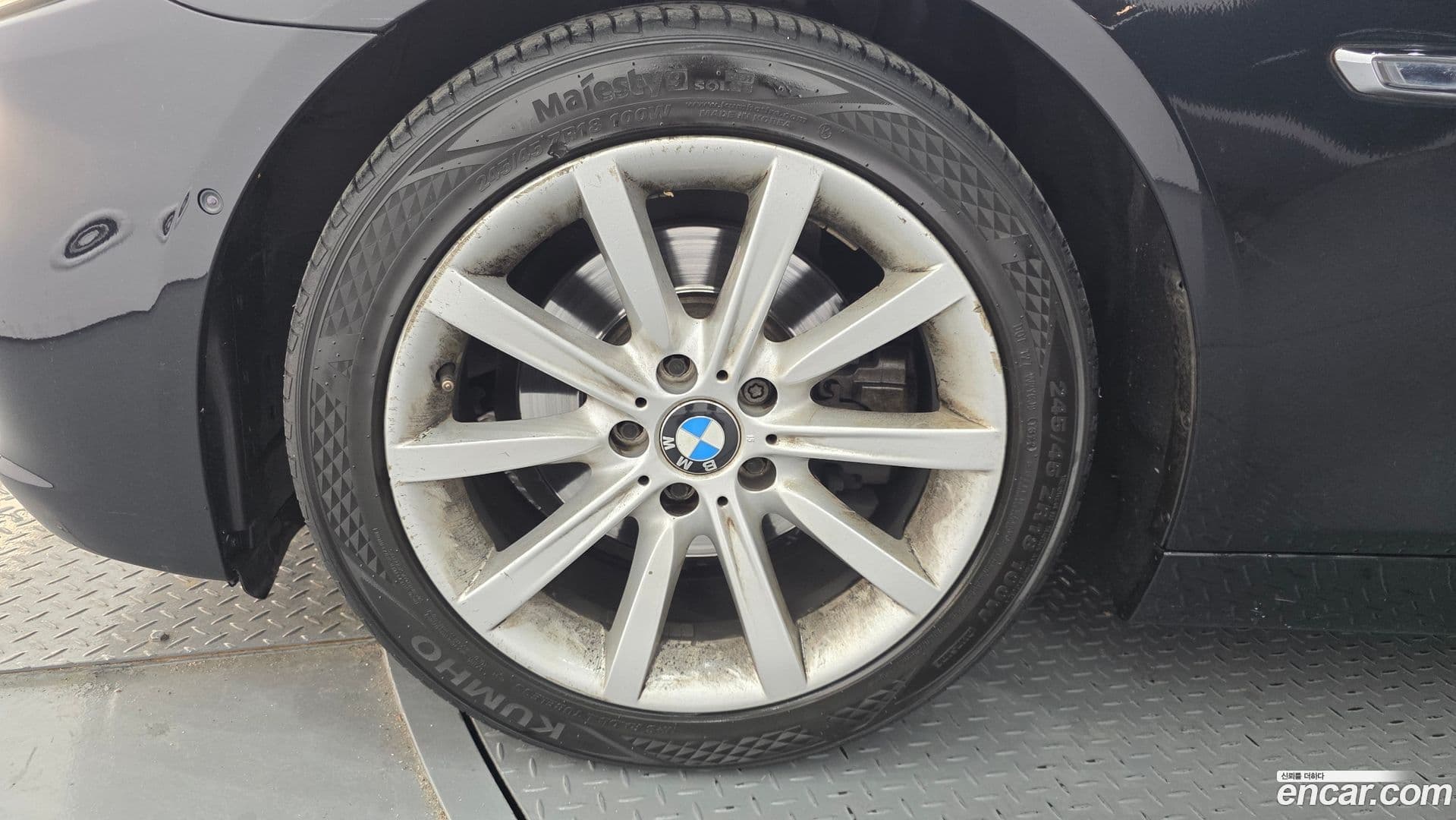 Main__Slider__Photo:5-Series BMW 2013.11-4