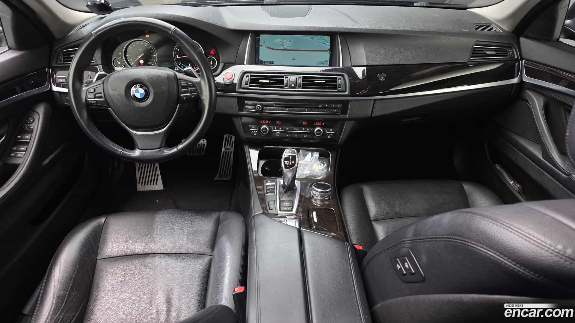 5-Series BMW 2013.11-INNER-007
