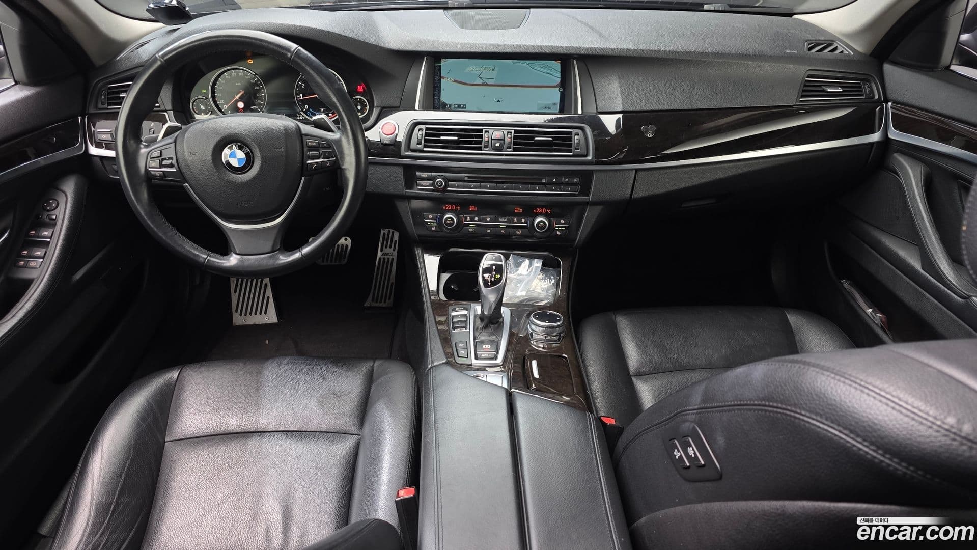 Main__Slider__Photo:5-Series BMW 2013.11-6