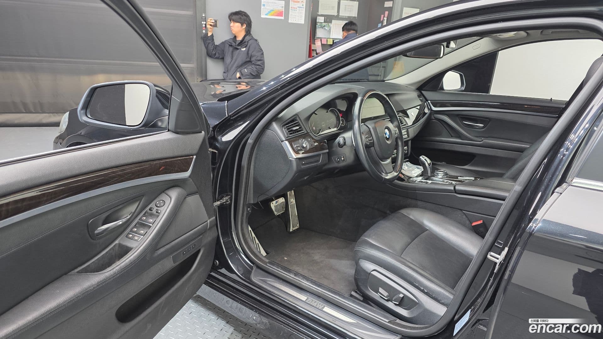 Main__Slider__Photo:5-Series BMW 2013.11-9