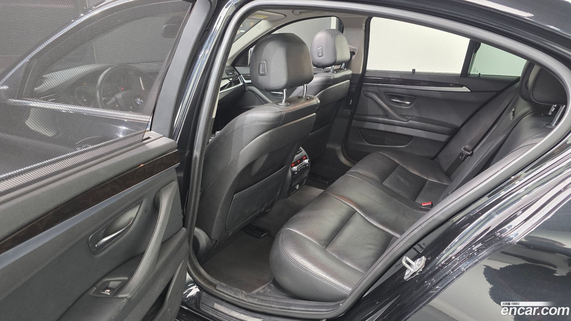 Main__Slider__Photo:5-Series BMW 2013.11-10