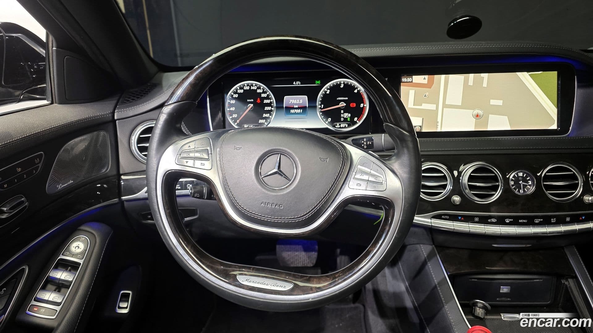 Main__Slider__Photo:S-Class Mercedes-Benz 2015.2-12