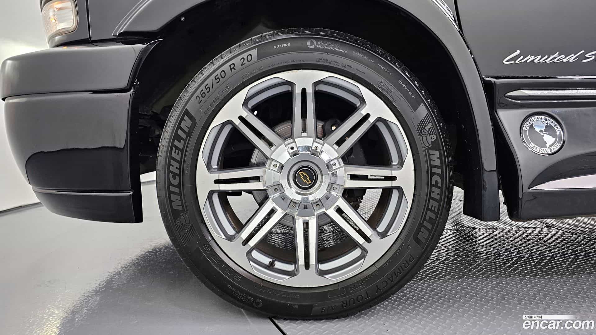 Express Van Chevrolet 2019.9-OUTER-005