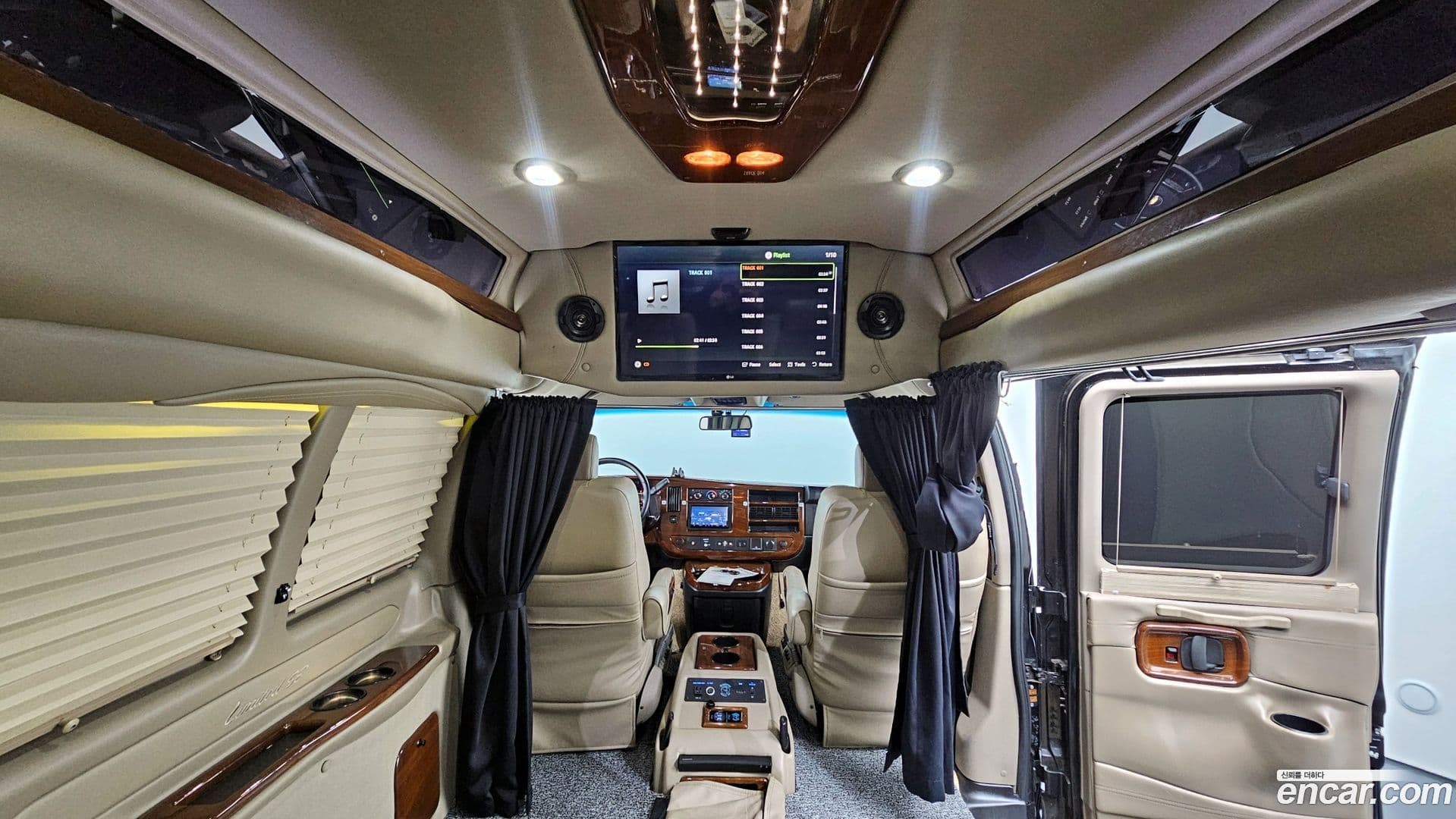 Main__Slider__Photo:Express Van Chevrolet 2019.9-11