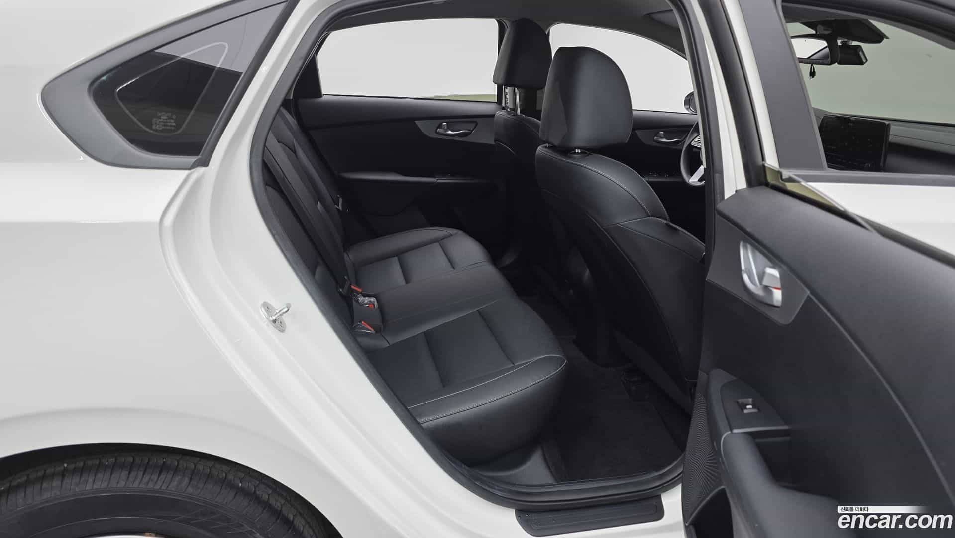 K3 Kia 2023.11-OPTION-016